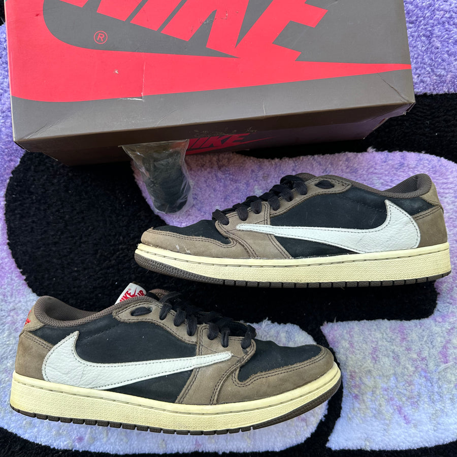 Air Jordan 1 Low Travis 