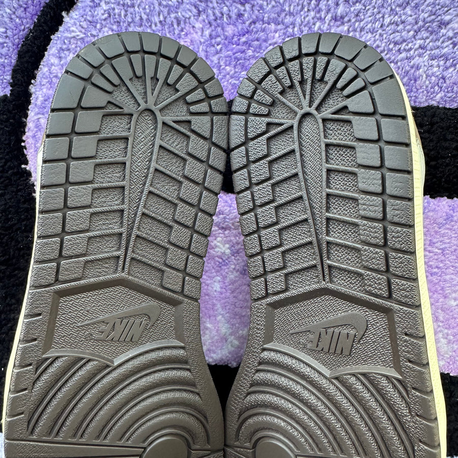 Air Jordan 1 Low Travis 