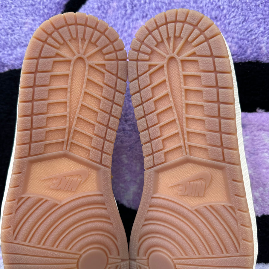Air Jordan 1 Low P.E 
