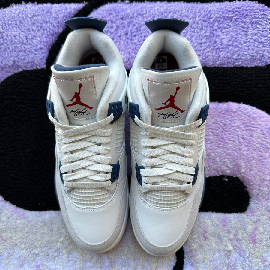Air Jordan 4 SB 