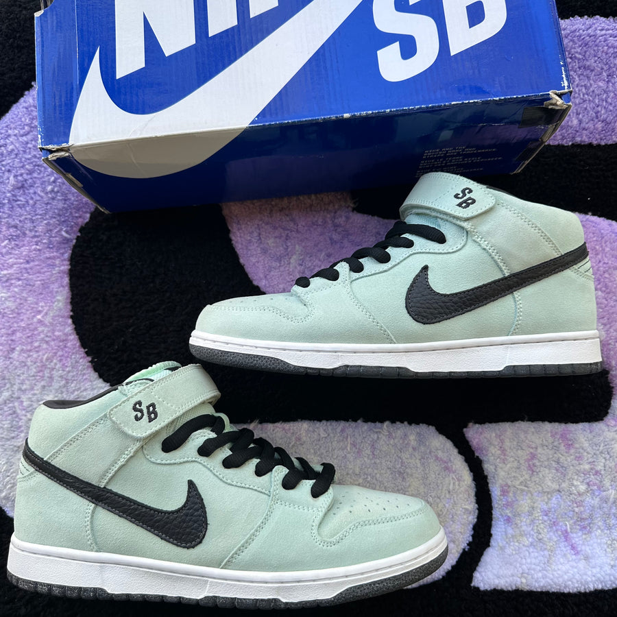 Nike Sb Dunk Mid 