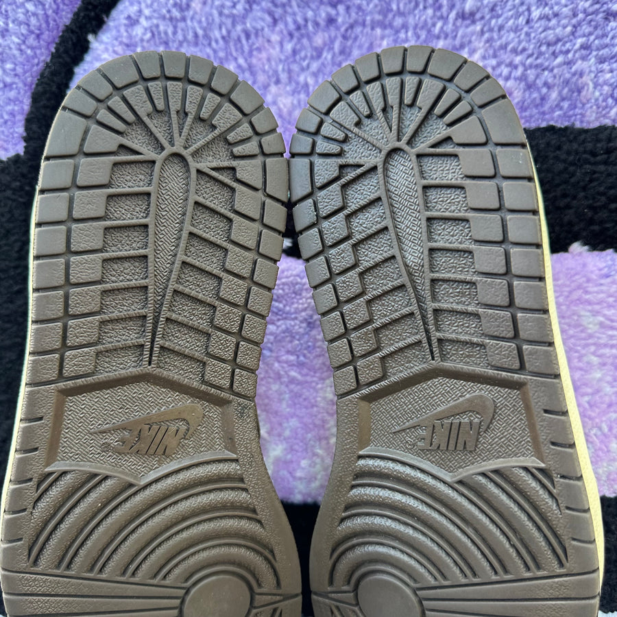 Air Jordan 1 Low Travis 