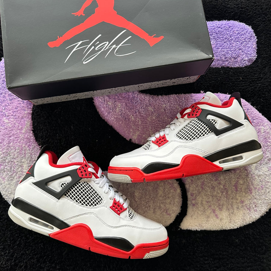 Air Jordan 4 