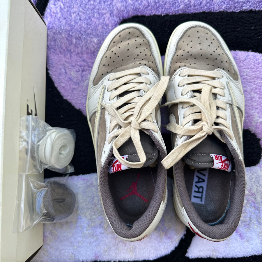 Air Jordan 1 Low 