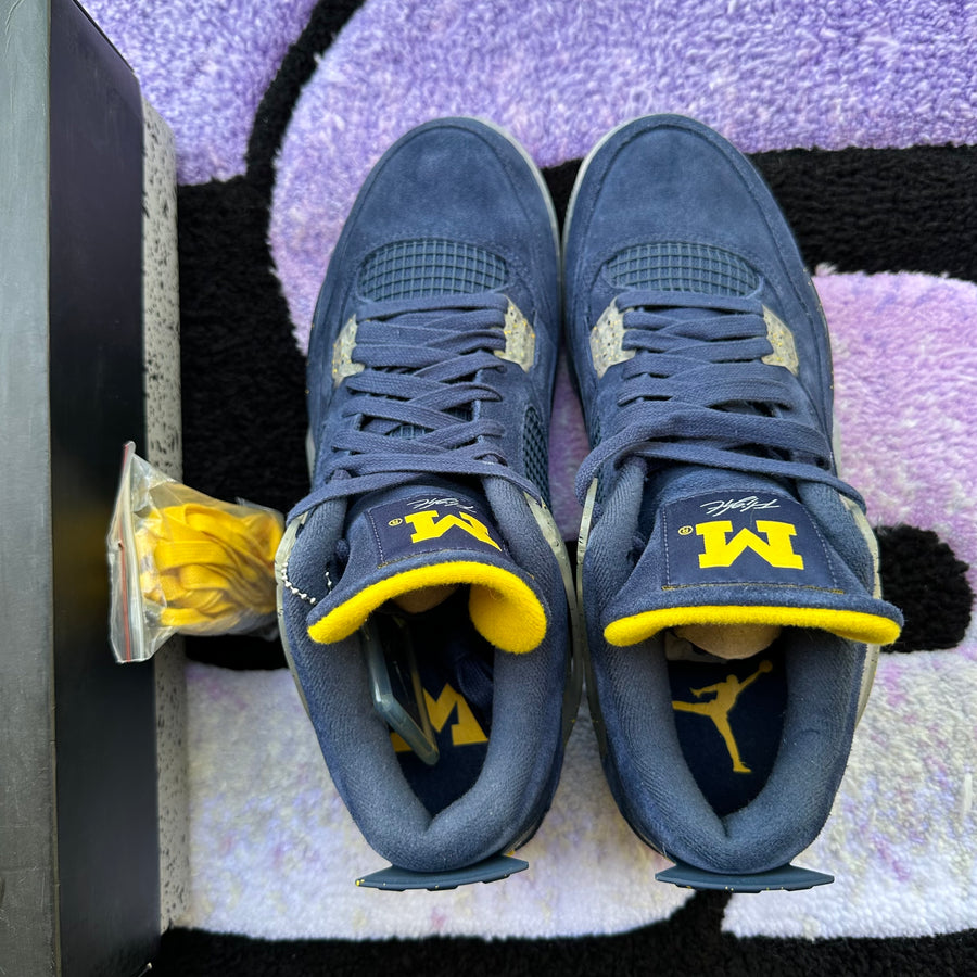 Air Jordan 4 P.E. 