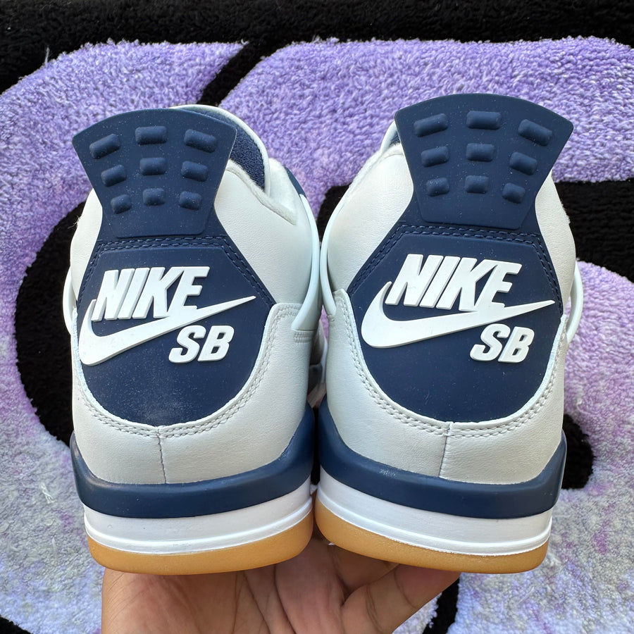 Air Jordan 4 SB 