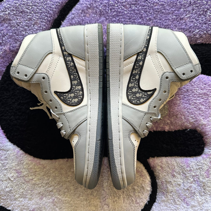 Air Jordan 1 High 