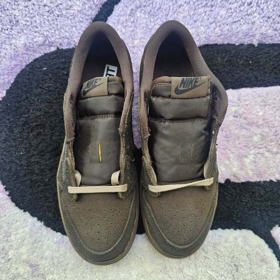 Jordan 1 Low Travis PS “Velvet”
Size 3Y