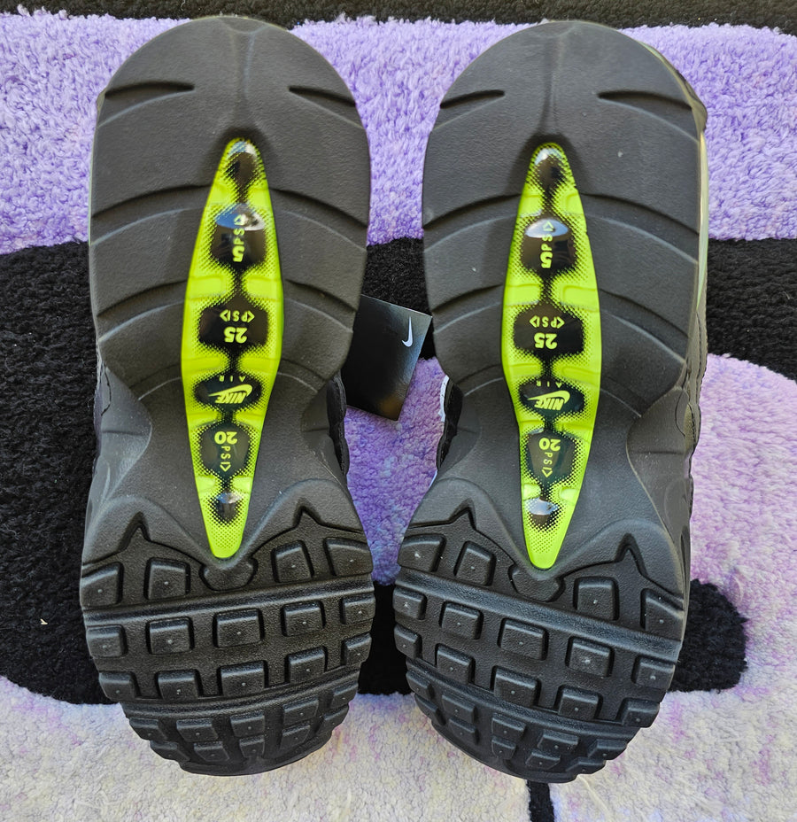 Nike AM95 Atmos “Harajuku” Size 10.5
