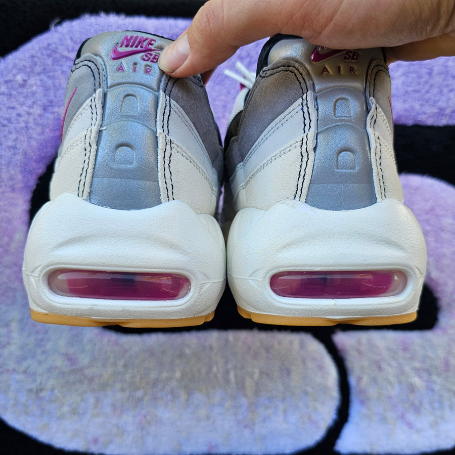 Nike AM95 SB “Cactus Flower” Size 10.5