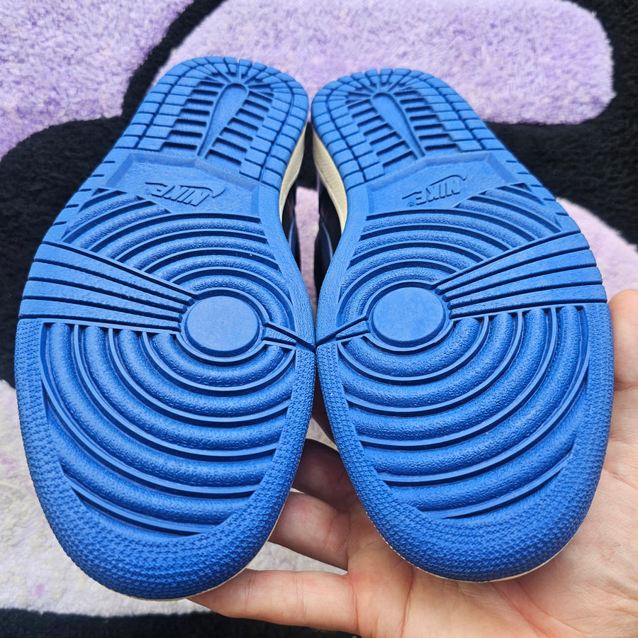 Air Jordan 1 “Royal” (2001)
Size 10