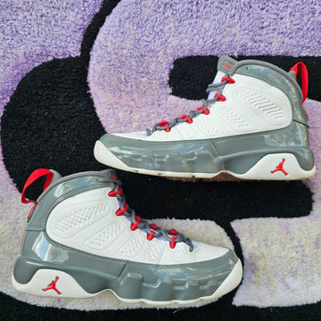 Air Jordan 9 Gs “Fire Red” Size 7Y
