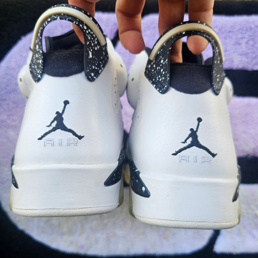 Air Jordan 6 “Oreo” (2010)
Size 11.5