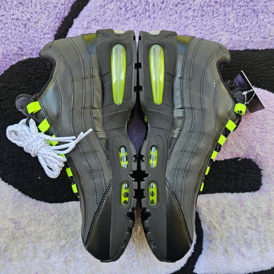 Nike AM95 Atmos “Harajuku” Size 10.5