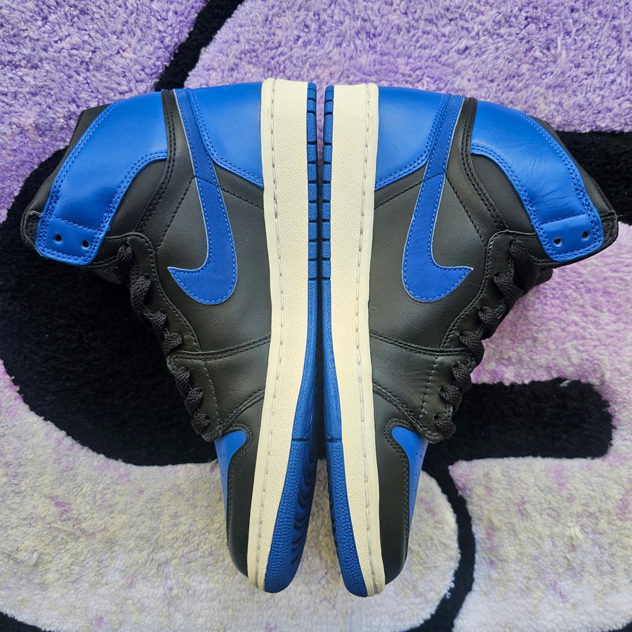 Air Jordan 1 “Royal” (2001)
Size 10