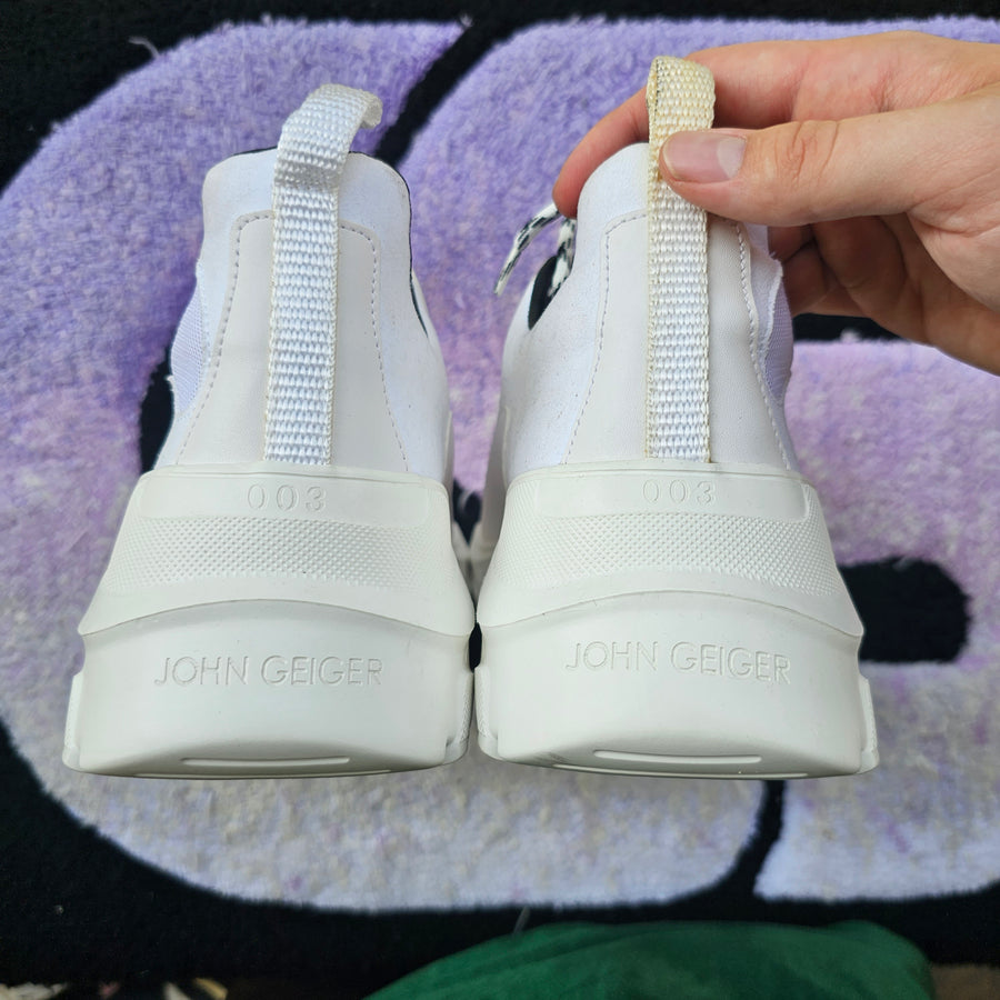 John Geiger 004 “Layered” Size 10