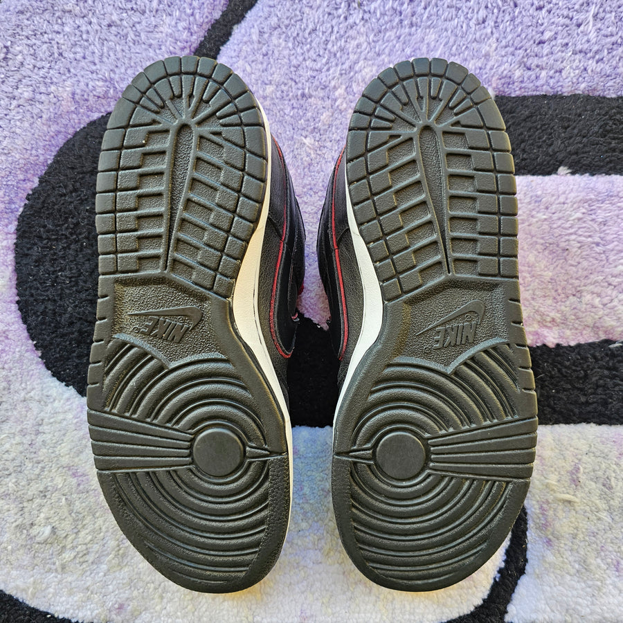 Nike Sb Low SAMPLE “Angels & Demons” Size 9 (1 of 24 ever made)