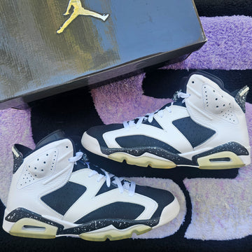 Air Jordan 6 “Oreo” (2010)
Size 11.5