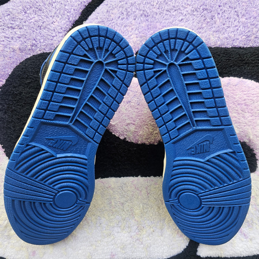 Air Jordan 1 “Royal” (2001)
Size 10