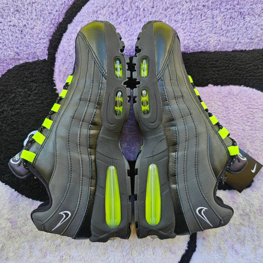 Nike AM95 Atmos “Harajuku” Size 10.5