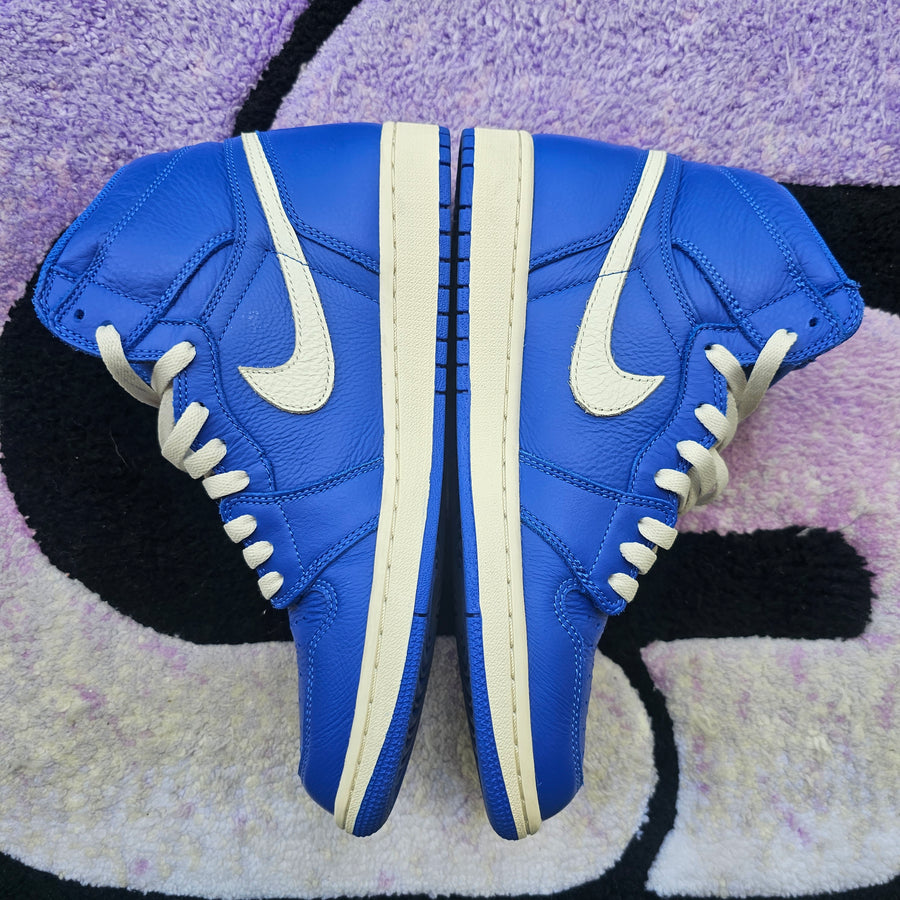 Air Jordan 1 High “Hyper Royal”
Size 10